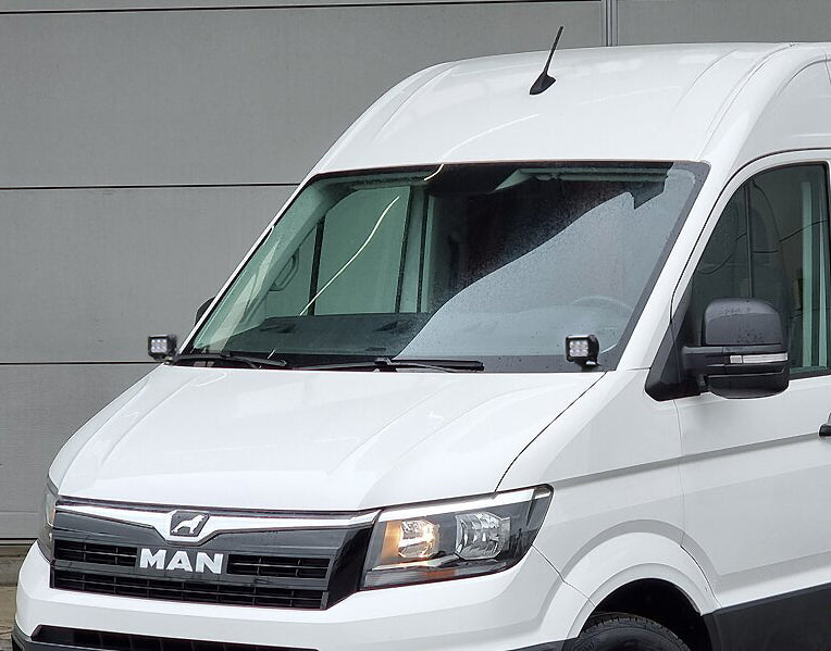Haubenhalter Satz(2) für Zusatzscheinwerfer für VW CRAFTER u. MAN TGE 2017+
