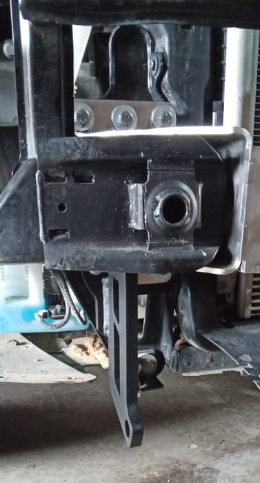 Satz (2) Bergeösen- Kit inkl. Schäkel für Front VW CRAFTER & MAN TGE